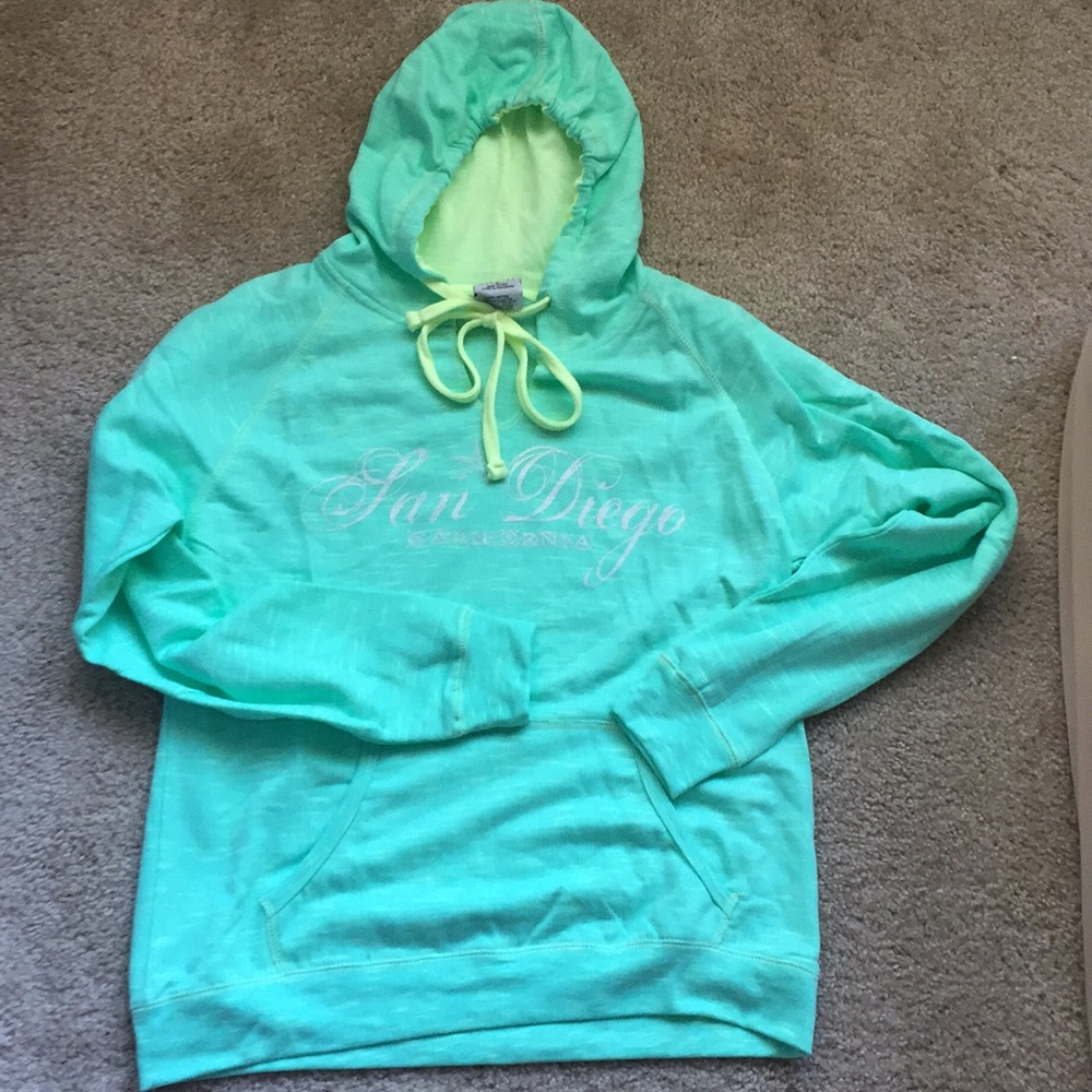 San Diego Pullover, NWOT